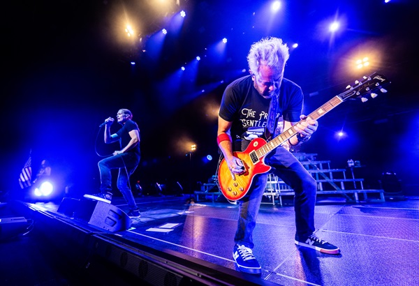 ent_photo_3doorsdown